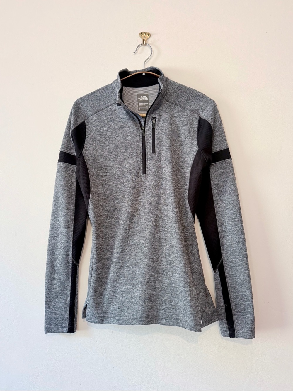 Like New The North Face Flash Dry Quarter Zip Pullover, Heather Gray - S